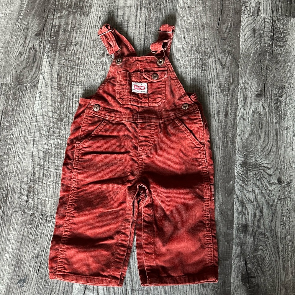 Levi’s corduroy rust overalls